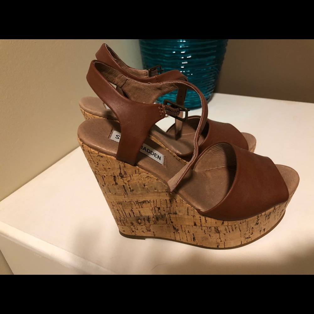 Steve Madden wedge